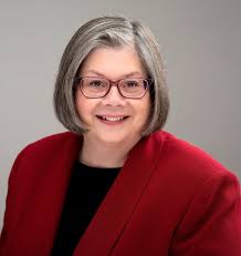 Lisa Kissinger's Instagram, Twitter & Facebook