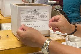 Remembrances- 夏威夷水灯节- 亲手放灯- 缅怀逝者