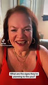 Julie Mabe's Instagram, Twitter & Facebook