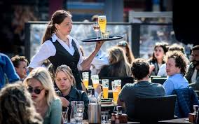 Het demissionaire kabinet vervroegt de versoepelingen die gepland stonden voor 9 juni naar 5 per 5 juni nieuwe ronde coronaversoepelingen. Meer Mensen Op Bezoek Cafes Restaurants En Sauna S Open Dit Zijn De Versoepelingen Van De Coronamaatregelen Die Het Kabinet Vanaf 5 Juni Doorvoert Dagblad Van Het Noorden