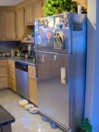 Contact Paper To Turn Fridge Into Stainless Steel Look Stainless Steel Contact Paper White Fridges Trendy Kitchen