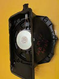 This Is For Audi A4 Or A4 Rear Deck Speaker Bose Type Subwoofer This Unit It Is In Very Good Condition Please Check The Part Numbe Audi A4 Used Car Parts