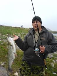 Si noi neducem la mare si prindem guvizi.mergem cu cineva care ne cumnoaste la dig la midia.e kam greu ca nu ne prealasa soldati de paza da vorbim ku ei si ne lasa. Galerie Foto Pescuit Balta Avat 32kg Prins Pe Canal Dunare Marea Neagra Cu Vobler Pescuitul Ro