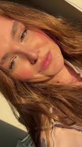 Amber Crook's Instagram, Twitter & Facebook