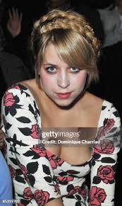 Dominique Scott's Instagram, Twitter & Facebook