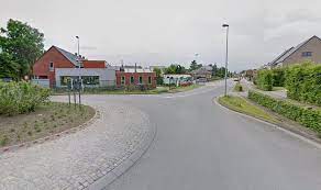 Download ze gratis met beschrijving en stops onderweg. Volgend Jaar Groot Rioleringsproject In Zuidelijk Deel Van Gemeente Meteen Ook Naar Meer Verkeersveilige Inrichting Van Straten Sint Gillis Waas Hln Be