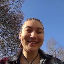 Wanda Royall's Instagram, Twitter & Facebook