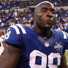 Suspended Mathis apologizes to teammates, vows: 'I'll be back'