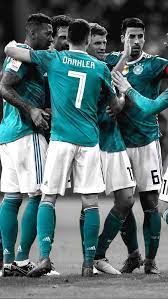 Der kader für die europameisterschaft vom 11. Pin Von Sara Auf Germany National Football Team Dfb Team Deutsche Nationalmannschaft Fussballspieler
