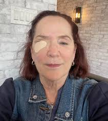 Sometimes, you've just got to see a specialist, even if you know what  you've got! Optho, here I am! Autoimmune conditions are a bitch. I,  however, am not….(a bitch!)