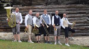 Jahrhunderts in berlin, frankfurt und kassel. Sparda Bank Klassik Open Air Bozen Brass