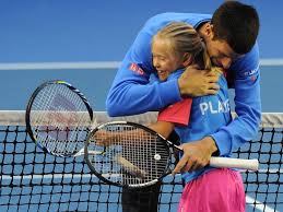 Najbolji srpski i svetski teniser novak đoković pobedio je kanađanina miloša raonića sa 3:1 (7:6, 4:6, 6:1, 6:4) i plasirao se u četvrtfinale australijan opena, de ga očekuje duel sa aleksandrom zverevom. Australian Open Australianopen Twitter Atp Tennis Professional Tennis Players Tennis Professional