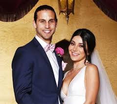 Hochzeit auf den ersten blick. Auf Den Ersten Blick Verheiratet Die Australische Martha Kalifatidis Sieht Nach Der Transformation Ganz Anders Aus Als Sie Im Bikini Saugt Aktuelle Boulevard Nachrichten Und Fotogalerien Zu Stars Sternchen