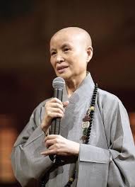 閒賦在家也有兩週了，雖然多少還是有做點事情（笑） 比如說在網路上賣口罩，比如說去主持一下婚禮。 ＊ 最近有些小小體悟，就想記錄一下。 比如說證嚴法師的「面對它、接受它、處理它、放下它」，. æ…ˆæ¿Ÿå‰µè¾¦äººè­‰åš´æ³•å¸« Tzu Chi New Zealand