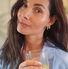 Vanessa Chain (@vanessa.chain.skincare) • Instagram photos and videos