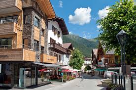 Anton am arlberg è una tipica località alpina con una perfetta simbiosi tra modernità e tradizione, dove si sposano a perfezione apertura mondiale e autentica ospitalità tirolese. Summer Days In St Anton Austria On The Luce Travel Blog