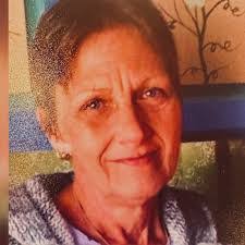 Arlene Munson's Instagram, Twitter & Facebook