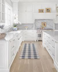Browse design ideas for your white kitchen at wren kitchens. Classic Colonial Home Design Top Kitchen Designs White Kitchen Design Classic White Kitchen