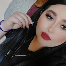 Abi Sandoval's Instagram, Twitter & Facebook