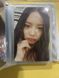 New Jeans Hanni Haerin Min ji photocard, Hobbies & Toys, Music & Media, CDs  & DVDs