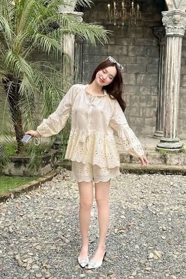 Áo kiểu nữ babydoll xô hoa thêu tay dài ASM21-11 | Thời trang công sở K&K Fashion