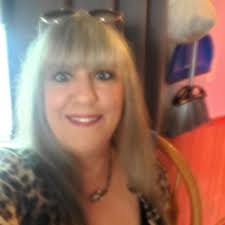 Prayers for Justin and Lauren 🤟 Justin you have all of my prayers 🙏  father God be with the doctor that is doing the surgery, please put your  healing hands over Justin's