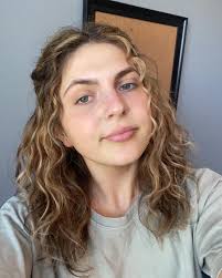 Taylor Ludewig (@taylornoell_) • Instagram photos and videos