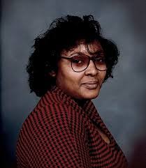 Latera Davis's Instagram, Twitter & Facebook