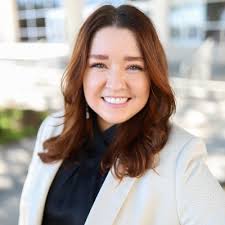 We want security and peace of mind for our customers. That's why we work to  ensure our expert bankers like Jamie are equipped to identify and prevent  fraud. You can also find