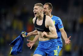 Предмет одежды артема довбика в матче украина швеция на евро 2020 заинтересовал зрителей. Oevnw Oqnugl M