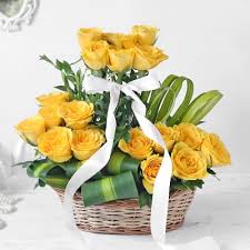 Along with the bouquet also deliver a variety of sweets, alcohol or teddy bears. Flower Arrangements Basket Vases Flowers Arrangement Flower Bouquet Igp