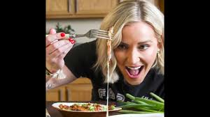 Renee Paquette: Age, Husband, Children & More To Know