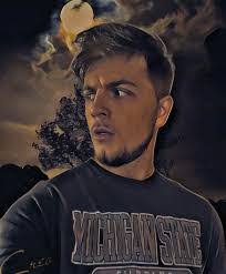 Danette Lambert's Instagram, Twitter & Facebook