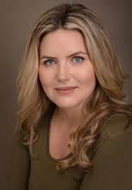 Heather Fern's Instagram, Twitter & Facebook