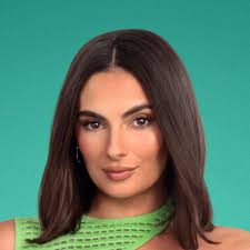 Paige Summer's Instagram, Twitter & Facebook