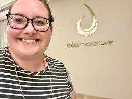 How is the Hydro therapy/spa? Is there a sauna?