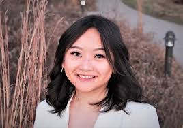 Lynne Blank's Instagram, Twitter & Facebook