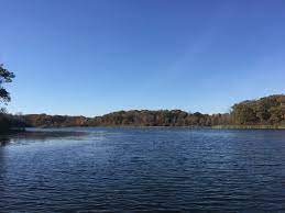 The first european settlers came to the area near saunders lake in the 1850s. File Saunders Lake Mound Mn 02 Jpg Wikipedia