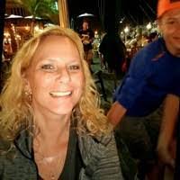 Ariel Regis's Instagram, Twitter & Facebook