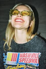 Log your workouts (or log your lolo workouts automatically!). New Noise Lolo Zouai Wonderland