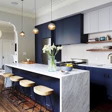 Seperti desain dapur kontemporer klasik yang dilansir dari amara.com berikut ini. Desain Inspirasi Dapur Minimalis Perpaduan Biru Putih Dan Marmer Inspirasi Desain Rumah Terkini
