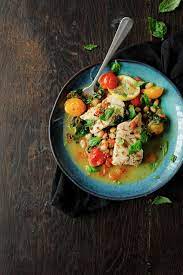 Quick Braised Fish With Spinach And Tomatoes Serving Dumplings Recipe Braised Fish Dishes Spicy Tomato Sauce