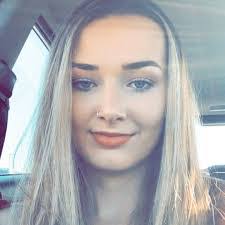 Daisy Willis's Instagram, Twitter & Facebook