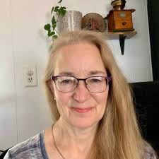 What are the recommended portions and ingredients for a homemade dog food  recipe?