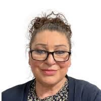 Vicki Hanks's Instagram, Twitter & Facebook