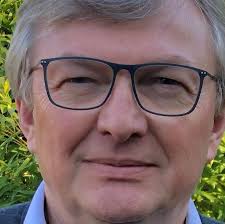 OPINIE (Philip Adam)