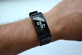 You Can Now Reply To Messages Right From Your Fitbit Charge 3 Cheap Fitness Tracker Best Black Friday Black Friday Deals