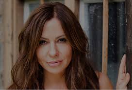 Katja tiene un día libre y decide irse de excursión con sus amigas. Simone Thomalla Fanseite Beitrage Facebook