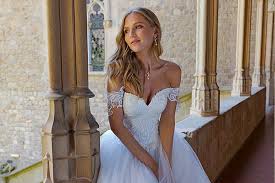 Sie können zwischen langen oder kurzen brautkleidern, strandhochzeitskleidern, brautkleidern in übergrößen. Verkaufsstellen Fashion Queen Gmbh