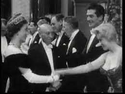 Marilyn Monroe Arrives In London And Meets The Queen Elizabeth Ii In 1956 Youtube
